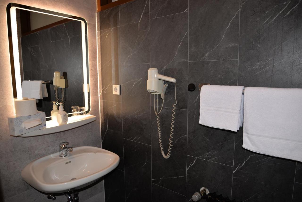 Hotel Paffhausen Wirges Ngoại thất bức ảnh